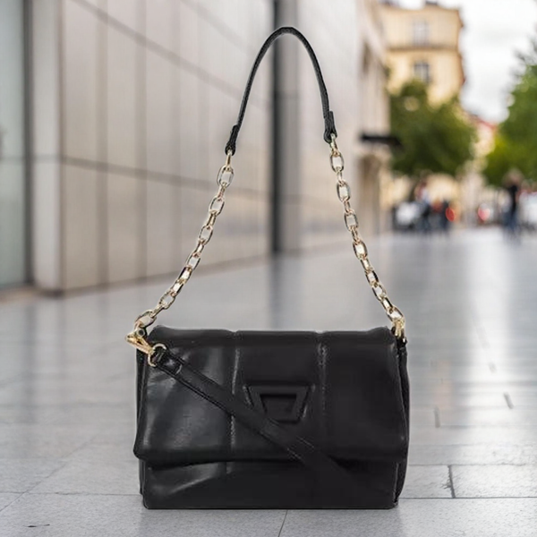 Luxe Quilted Chain Shoulder Bag (Black)