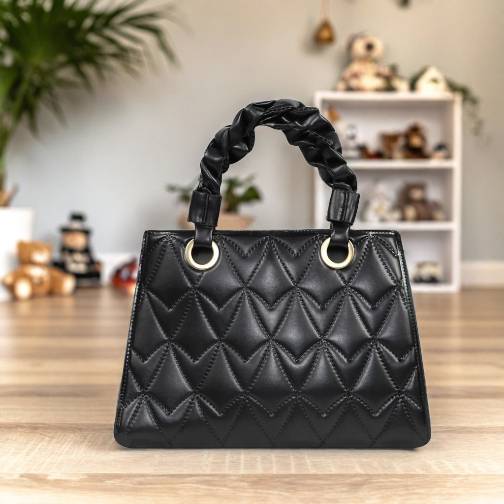 Black Quilted Luxe Handbag – Elegant Tote with Braided Handle & Gold Accents