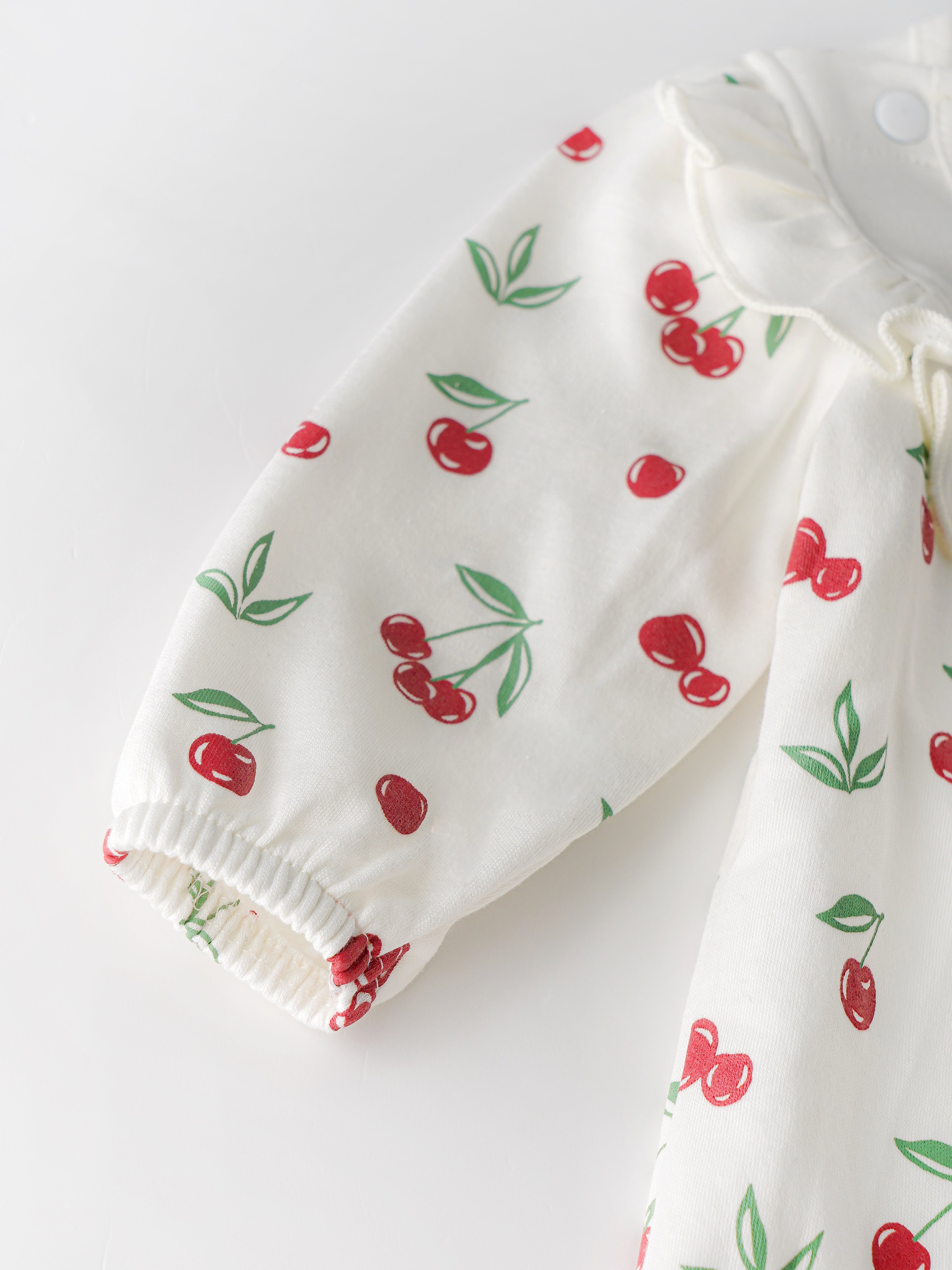 Comfy & Trendy Dress for Newborn Girls - Image 4