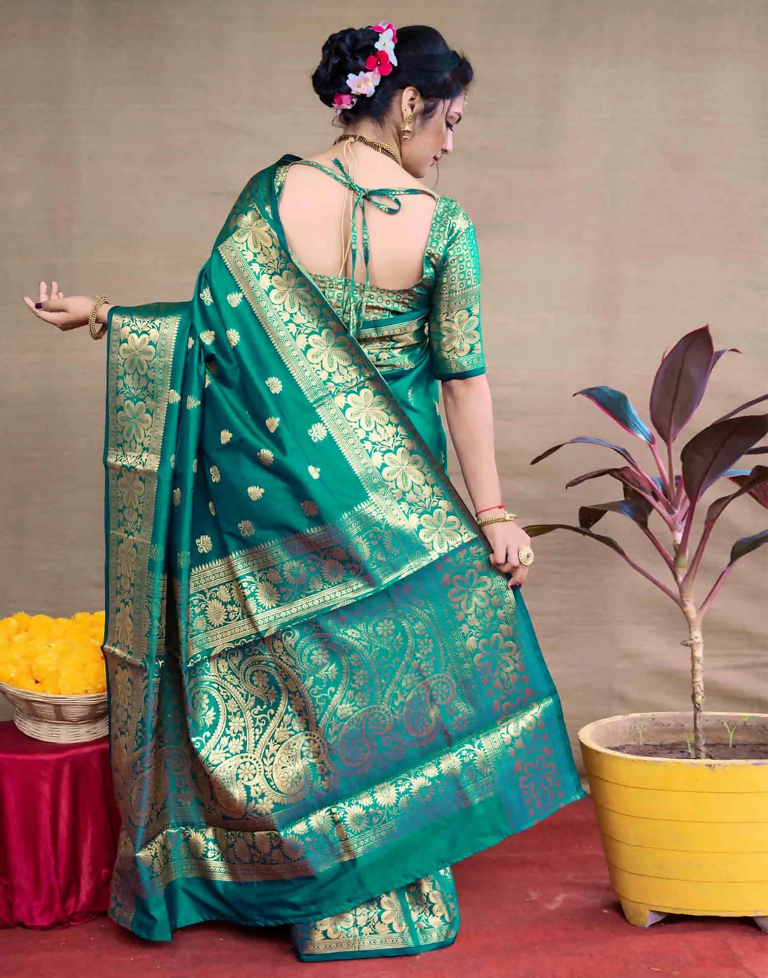 AXONIT Royal Emerald Jacquard Saree with Broad Golden Zari Border & Pallu