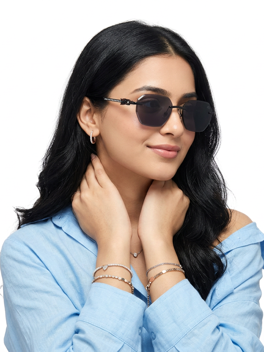 Essence Clarity Black Rimless Sunglasses for Men and Women - worn by a male model (image 3)