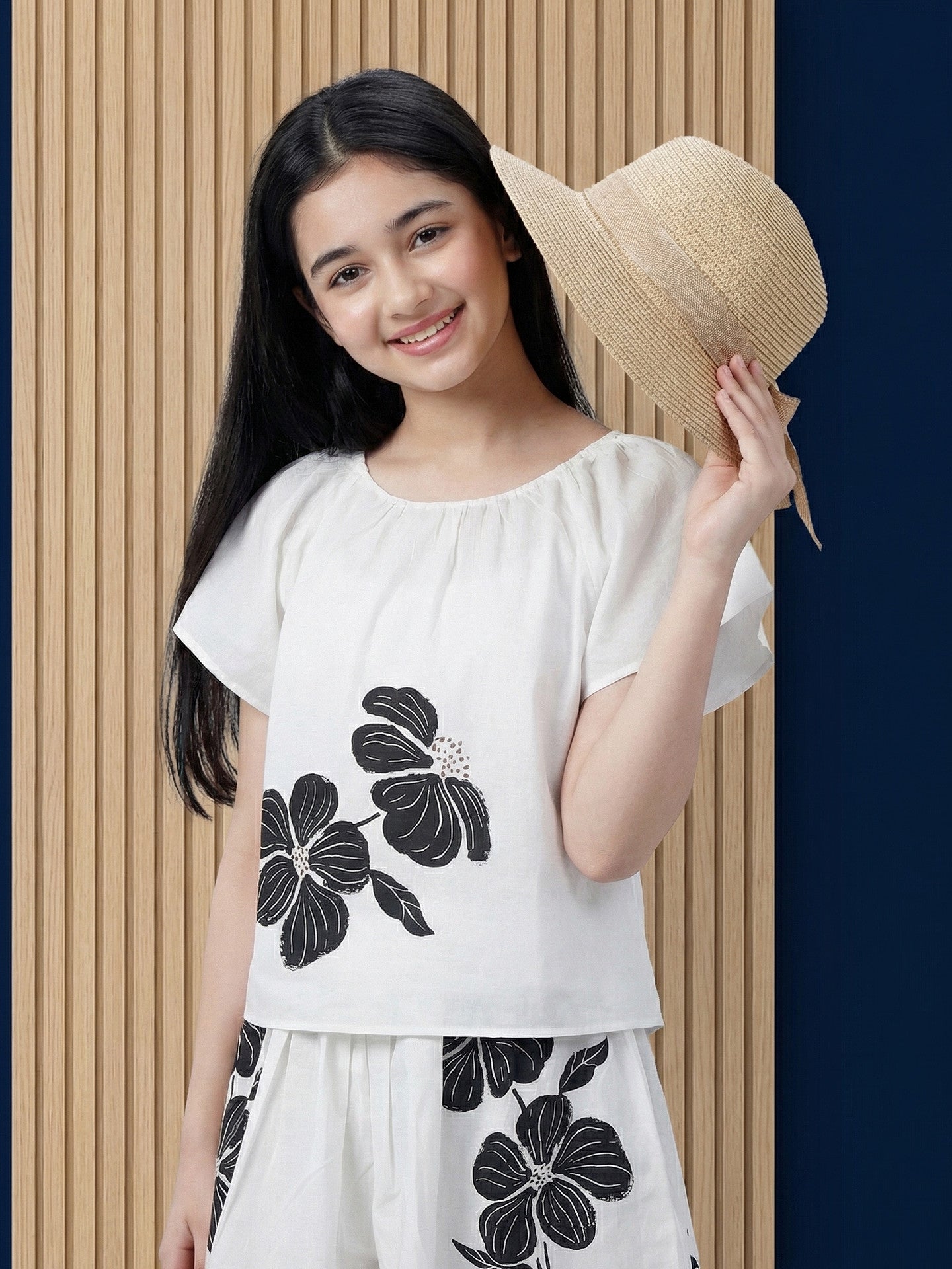 Lil Tomatoes Girls Cotton Clothing Set - White