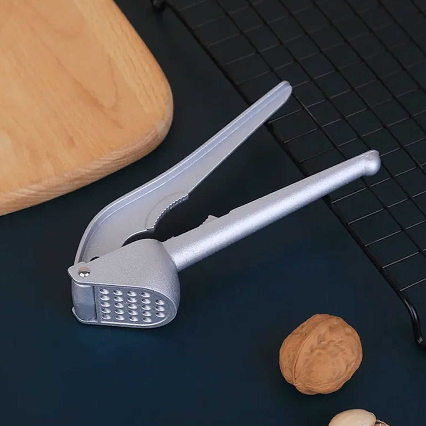 Lightweight Aluminum Garlic Press