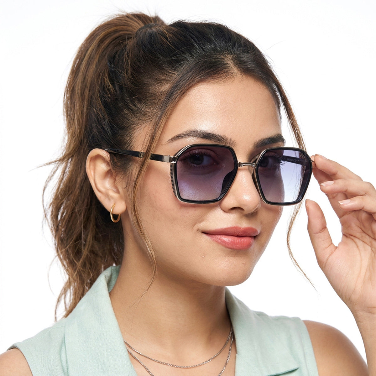 Eyejack Silver & Black Hexagonal Sunglasses for Men and Women - view 3