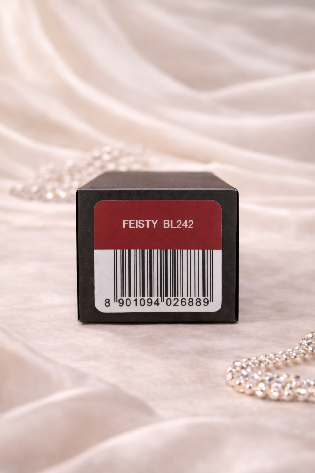 Health & Glow airlite lipstick feisty bl242