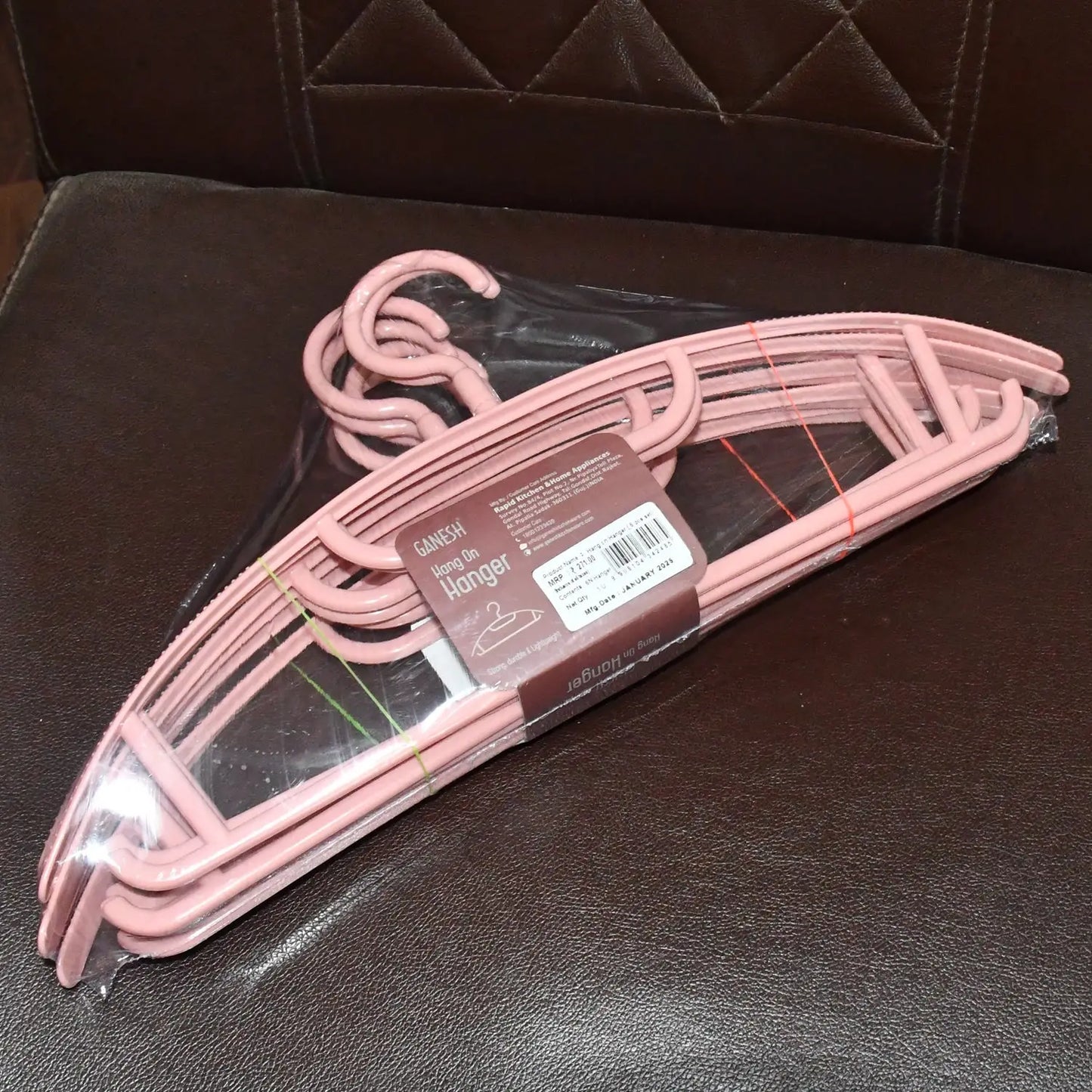 Ganesh Set Of 6 Durable Plastic Cloth Hangers HP DD