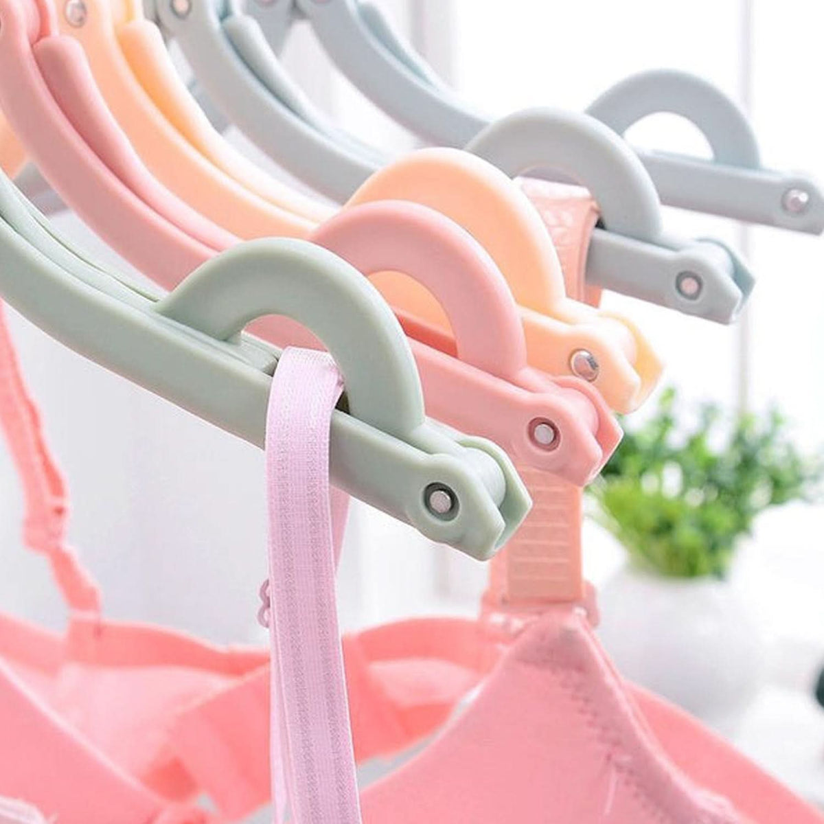 10 Pcs Portable Folding Clothes Hanger Creative Travel Easy To Carry Clothes Hanger For Adults And Children(Multicolor) HP DD