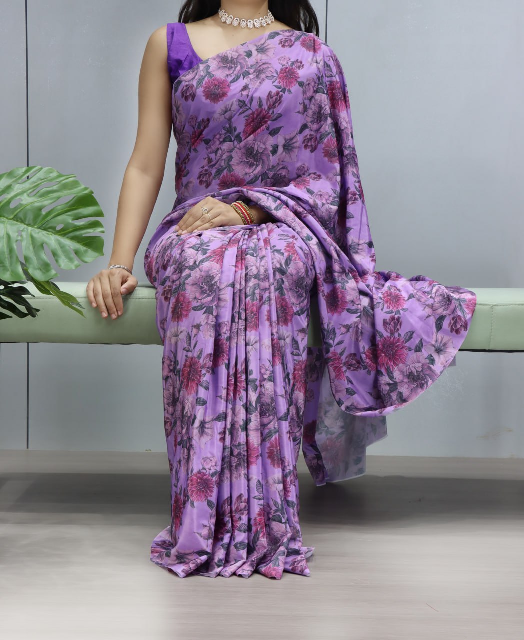 Floral Printed Silk Crape Saree With Unstitched Blouse