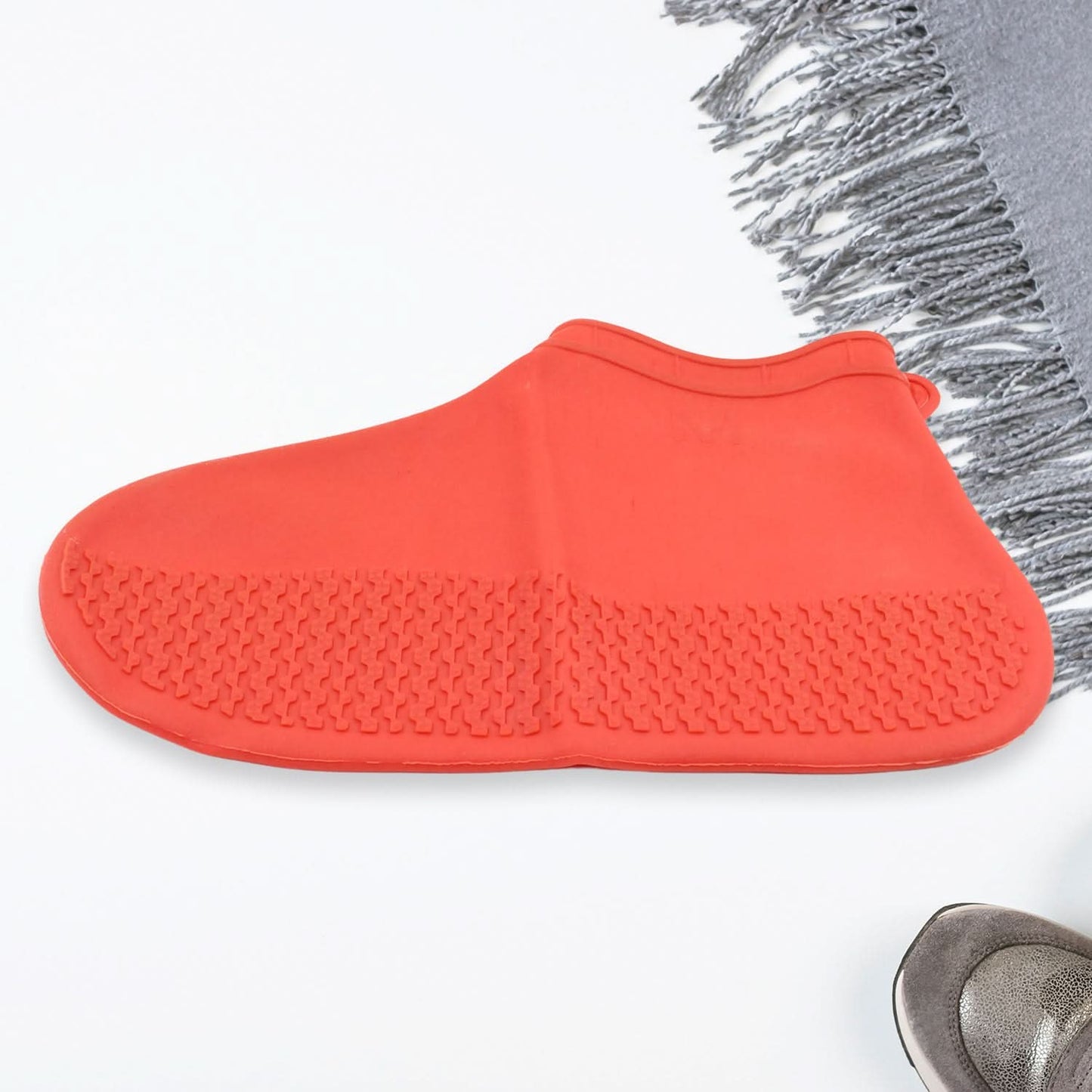 Non-Slip Waterproof Silicone Shoe Covers (Red, Medium, 1 Pair)