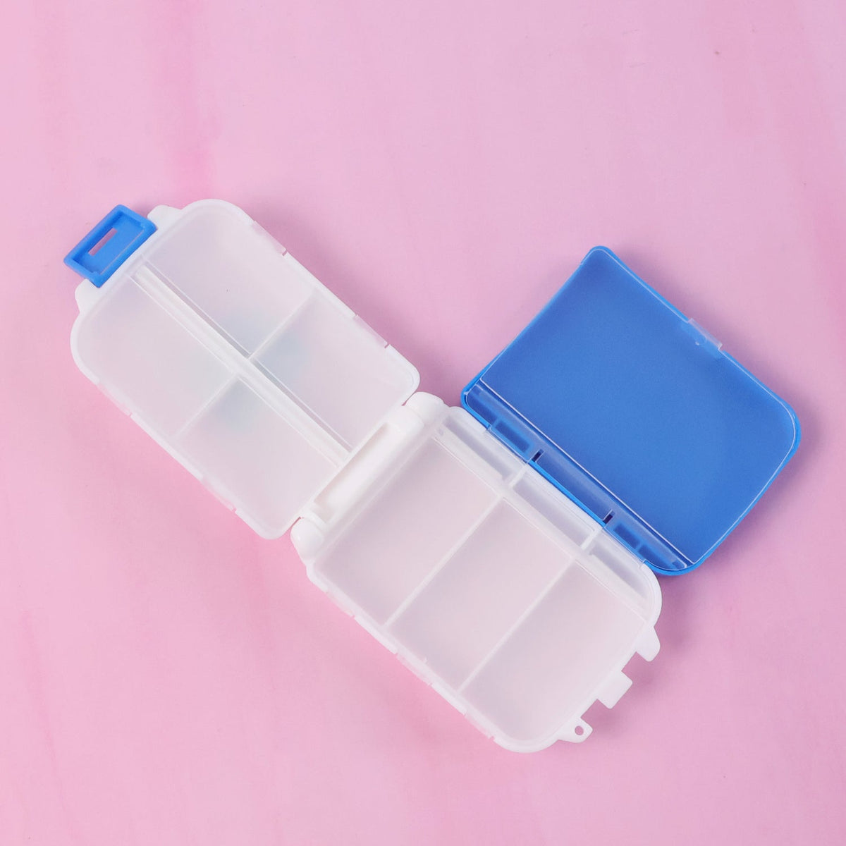 Portable Blue Dual-sided Pill Organizer Box 8-Compartment Pocket Medicine Case with Secure Snap Locks – Moisture-Resistant(1 Pc) HP DD