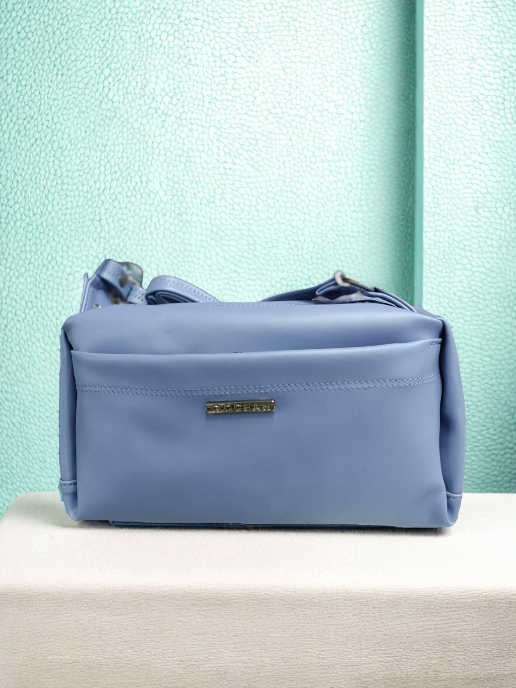 Women sling bag for parties / travel (material: Leather)(TPT) Lucky Bags