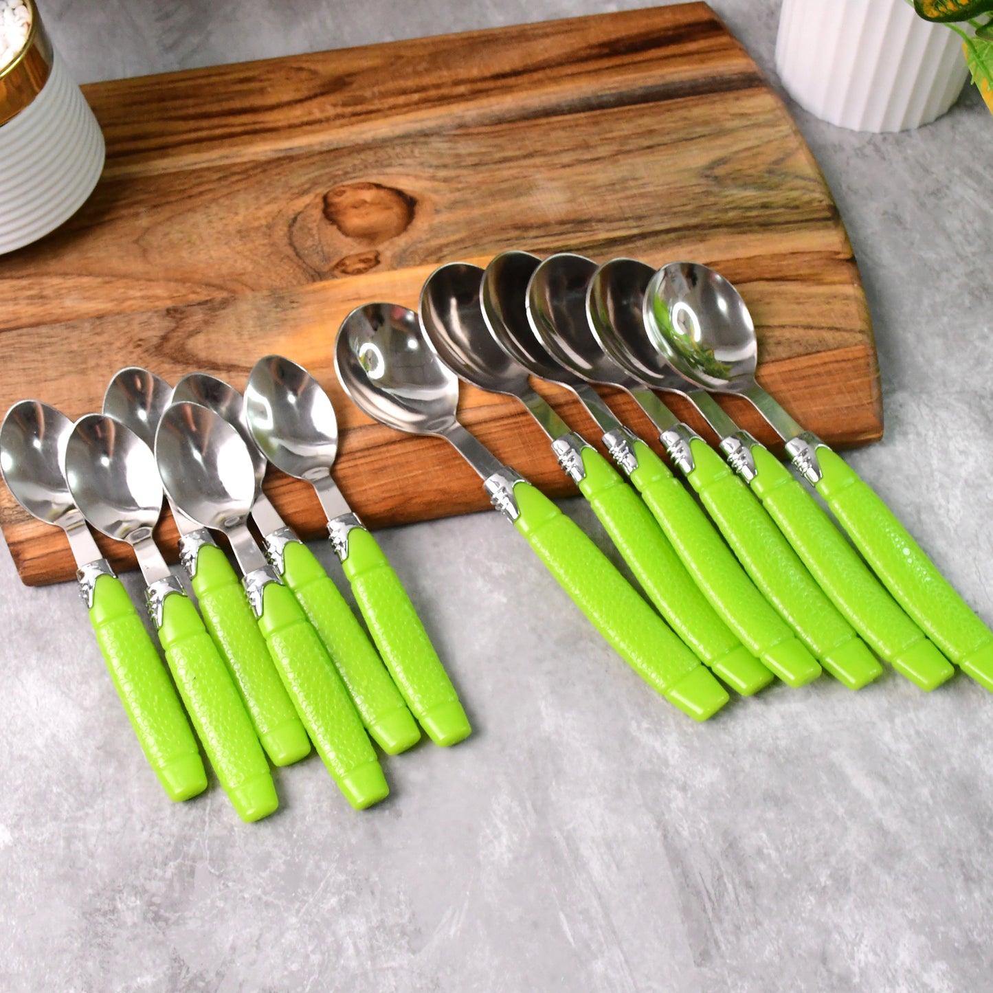 Supermom Premium Fancy Cutlery Set With Holder (24 Pc Set)