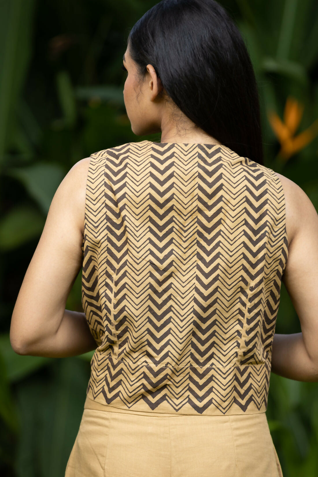 Women’s Classic Chevron Print Cotton Linen Overlap Top with Adjustable Waist Studio Sienna