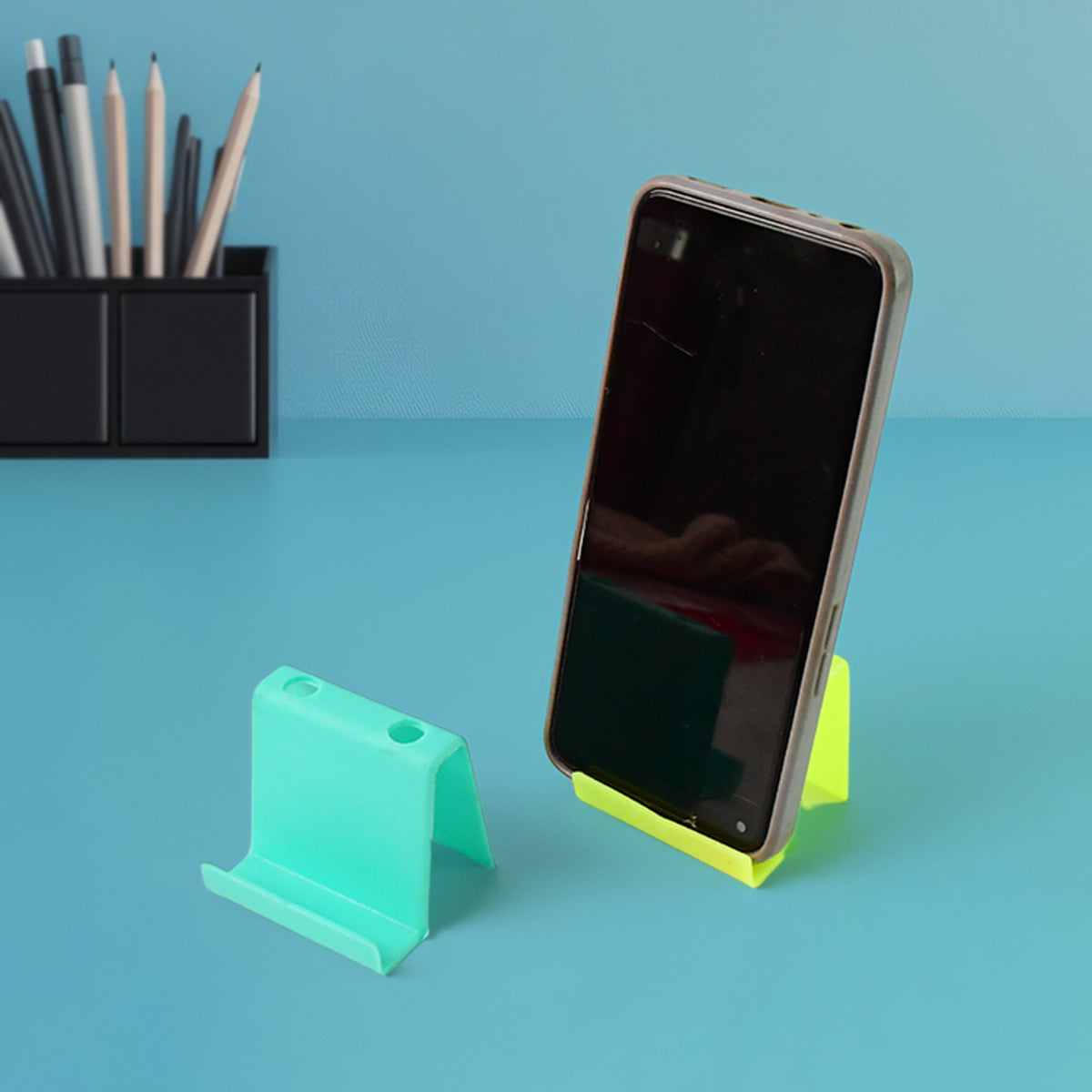 Multifunctional Plastic Mobile Phone Stand Pen Holder (2 Pc Mix Color)