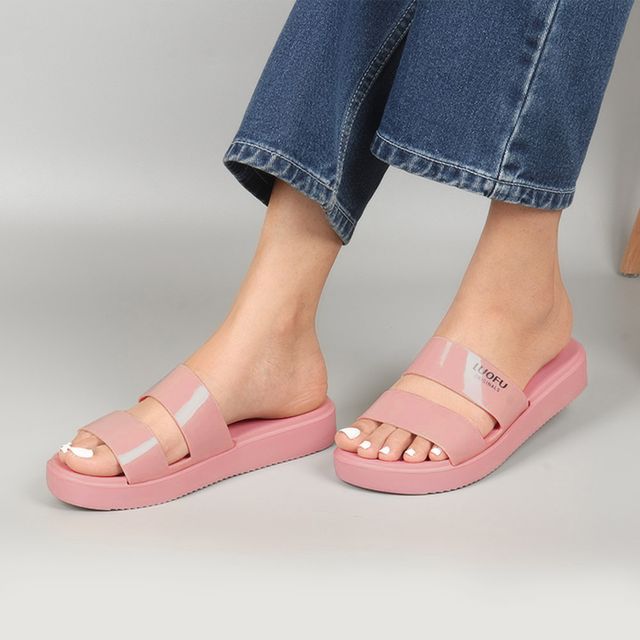 Indifeet Comfortable Rubber Sliders for Women