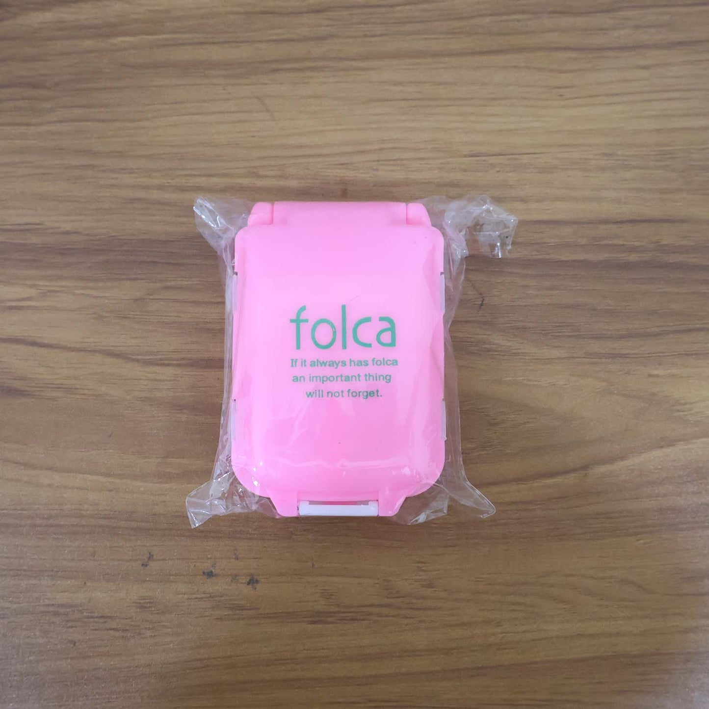 Portable Pink Dual-sided Pill Organizer Box 8-Compartment Pocket Medicine Case with Secure Snap Locks – Moisture-Resistant(1 Pc)