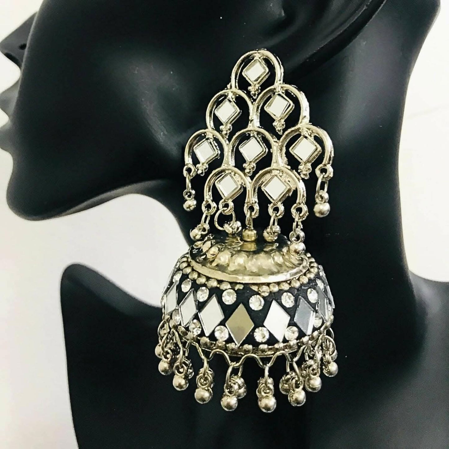 santarms Elegant Earrings - HalfPe