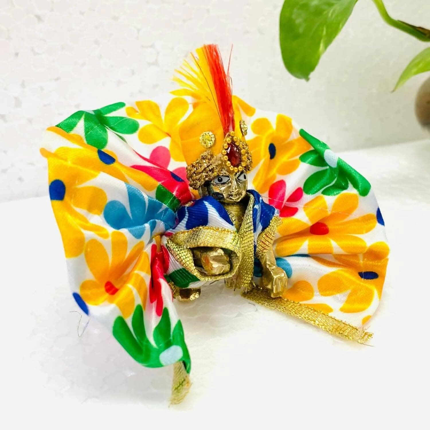 santarms laddu Gopal Krishna murti - HalfPe