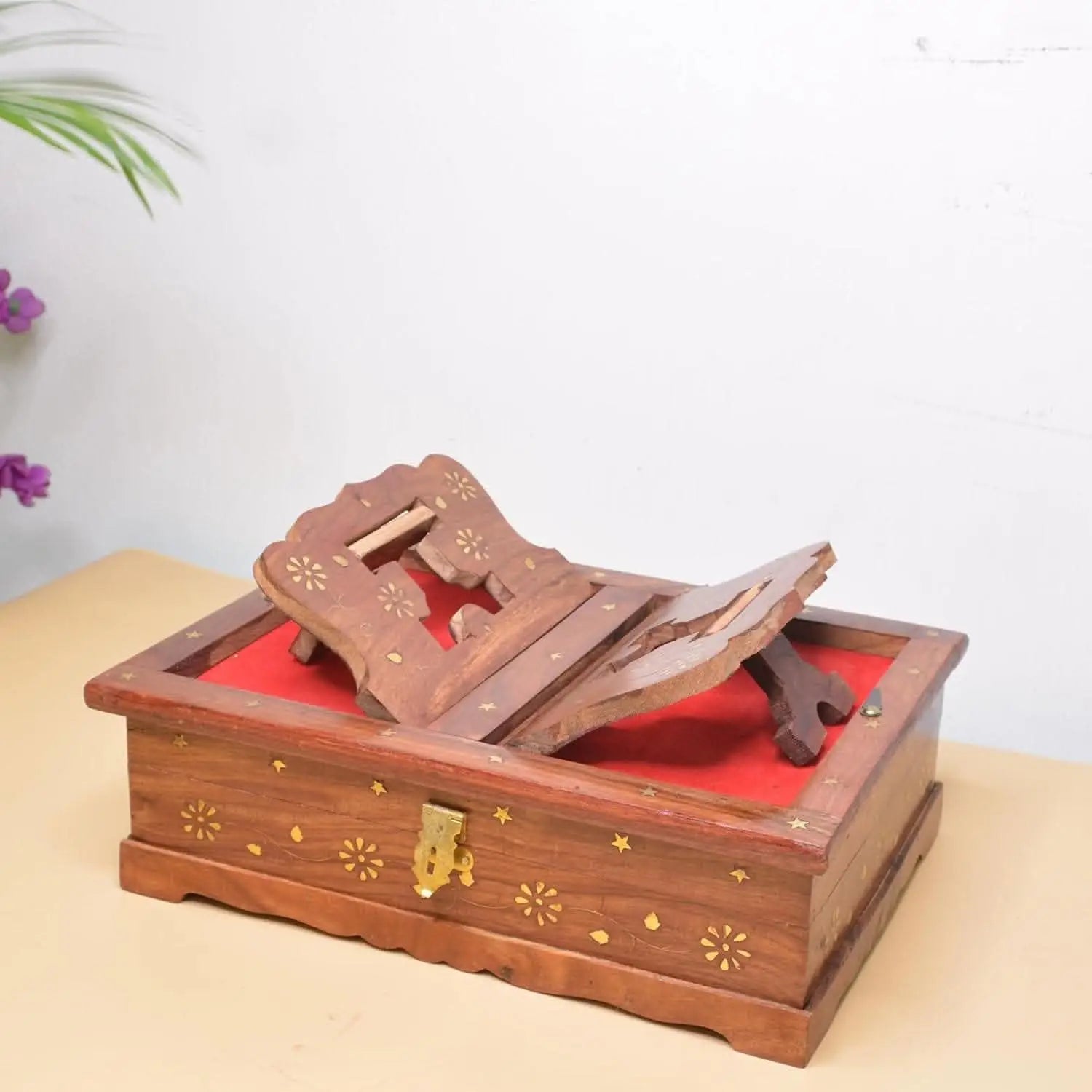Santarms wooden geeta stand hanuman chalisa book gita (natural wooden) - halfpeapp