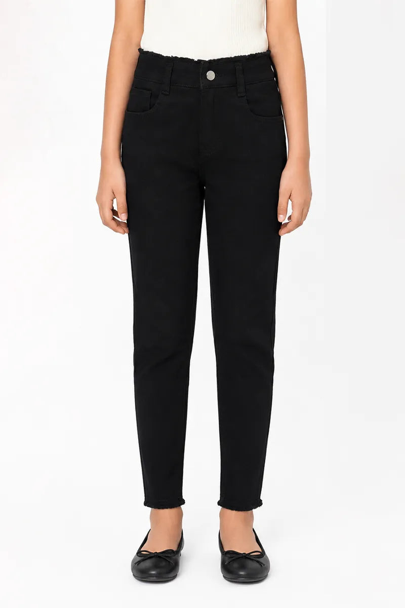 Girl's Denim Solid Stretchable Jeans - Black - View 1