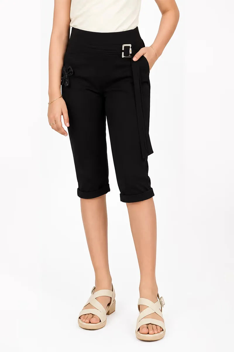 Girl's Lycra Solid Capri - Black - View 1