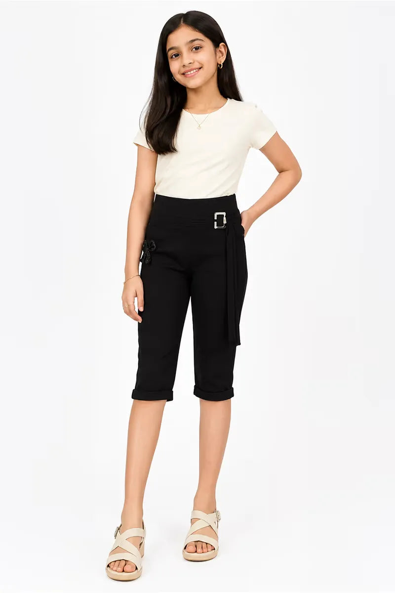 Girl's Lycra Solid Capri - Black - View 4