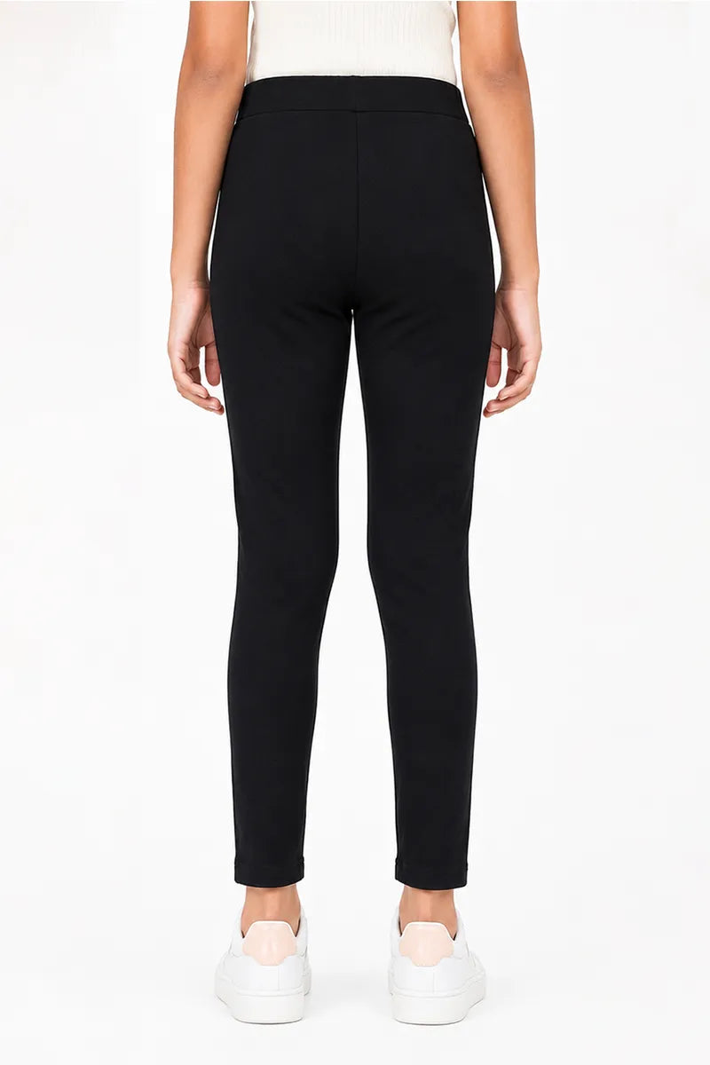 Girl's Denim Solid Stretchable Jeggings - Black - View 3