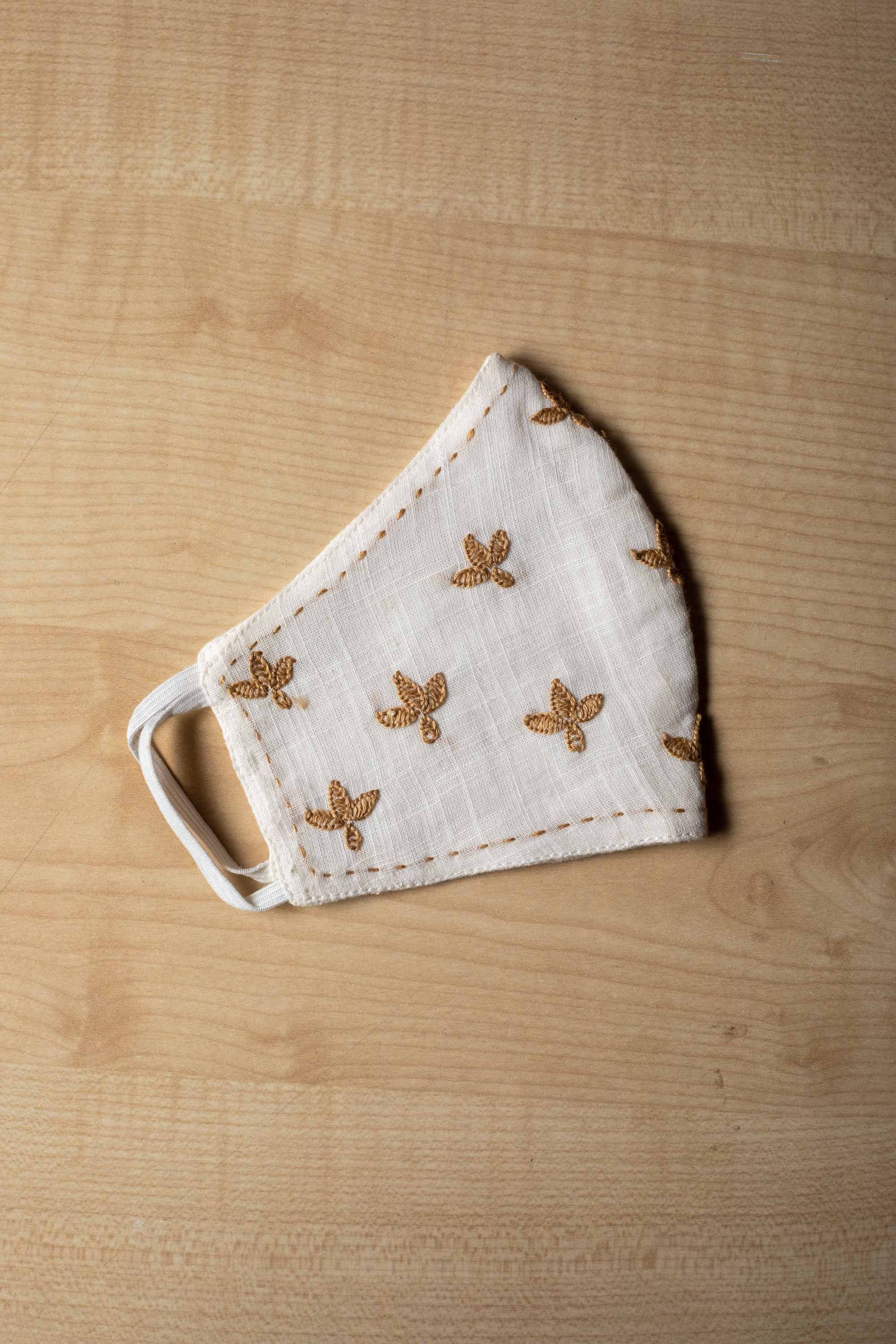 Traana White Mask