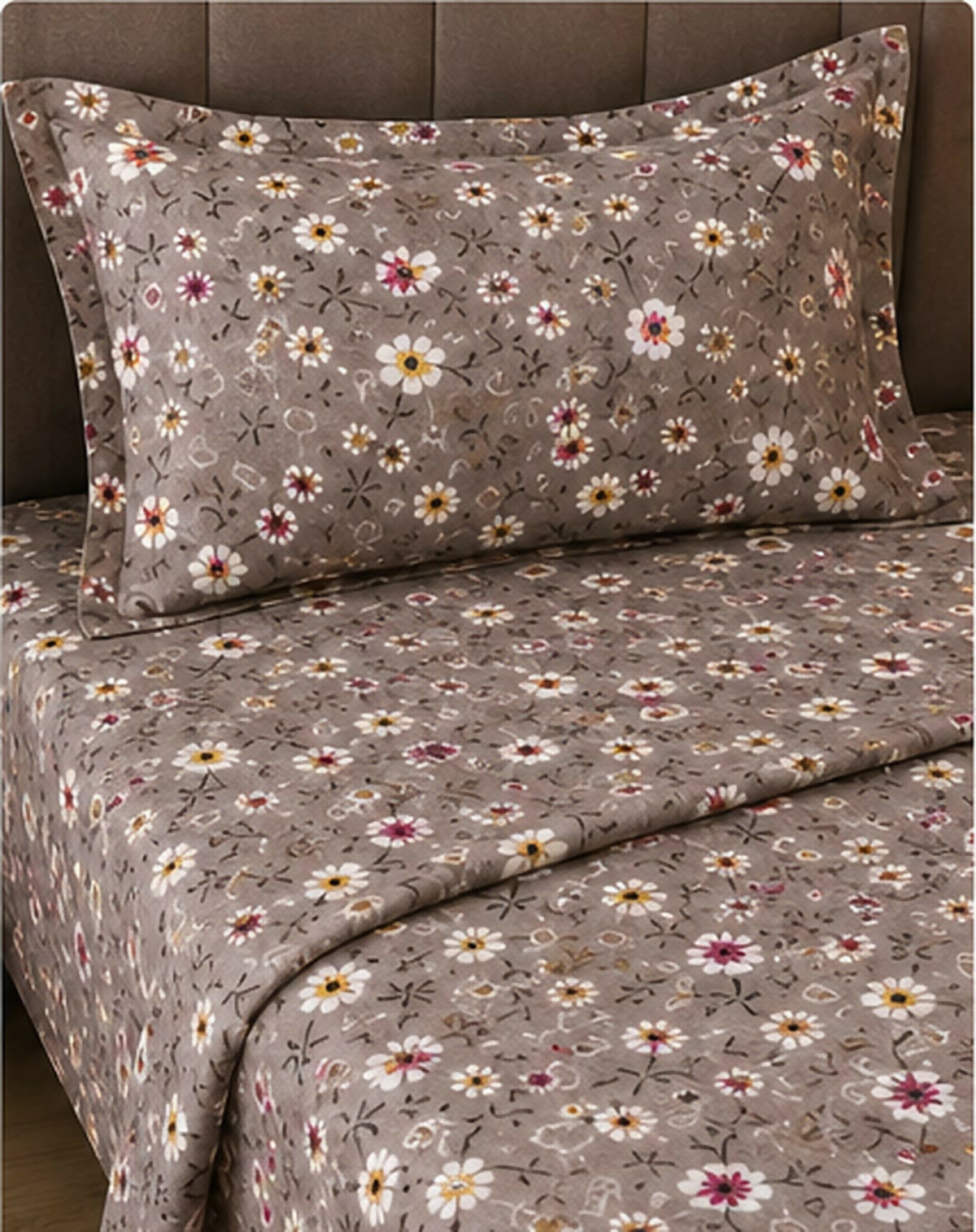 Dream Living Royal Floral Double Bedsheet Set – 220 × 240 cm