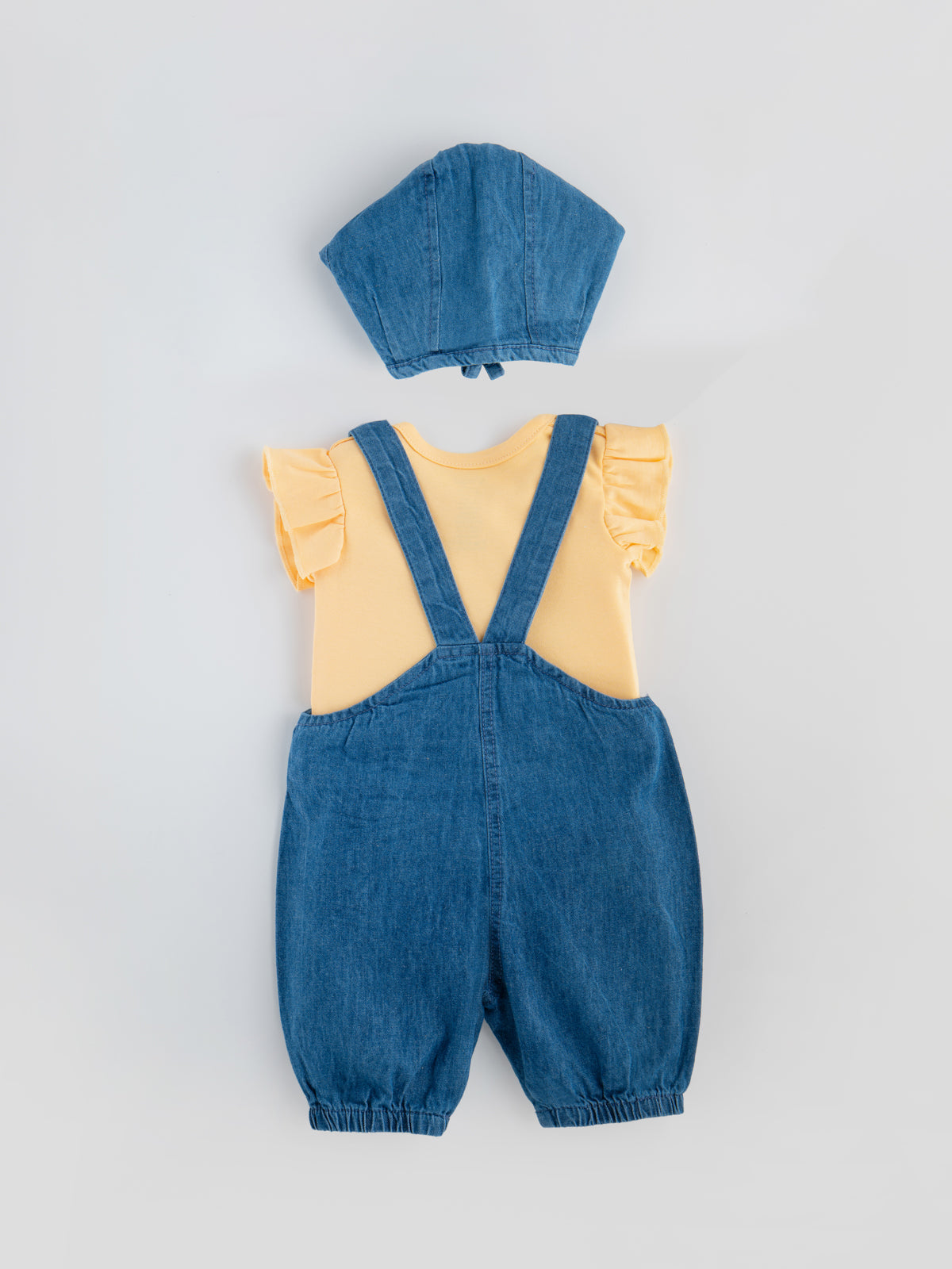 Trendy & Stylish Dungaree Set for Newborn Girls - Image 2