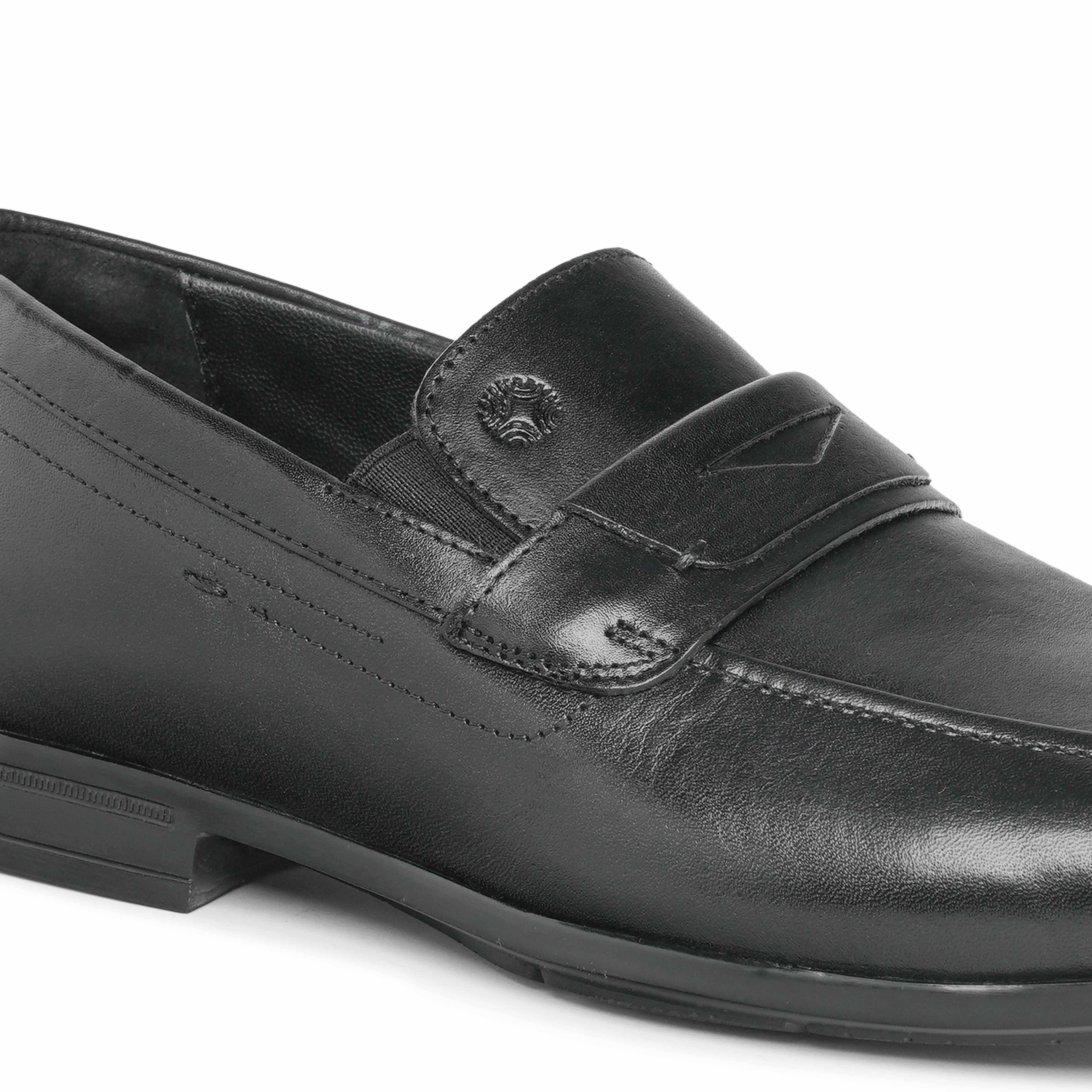 The Manchester Ruosh Men Black Penny Loafer
