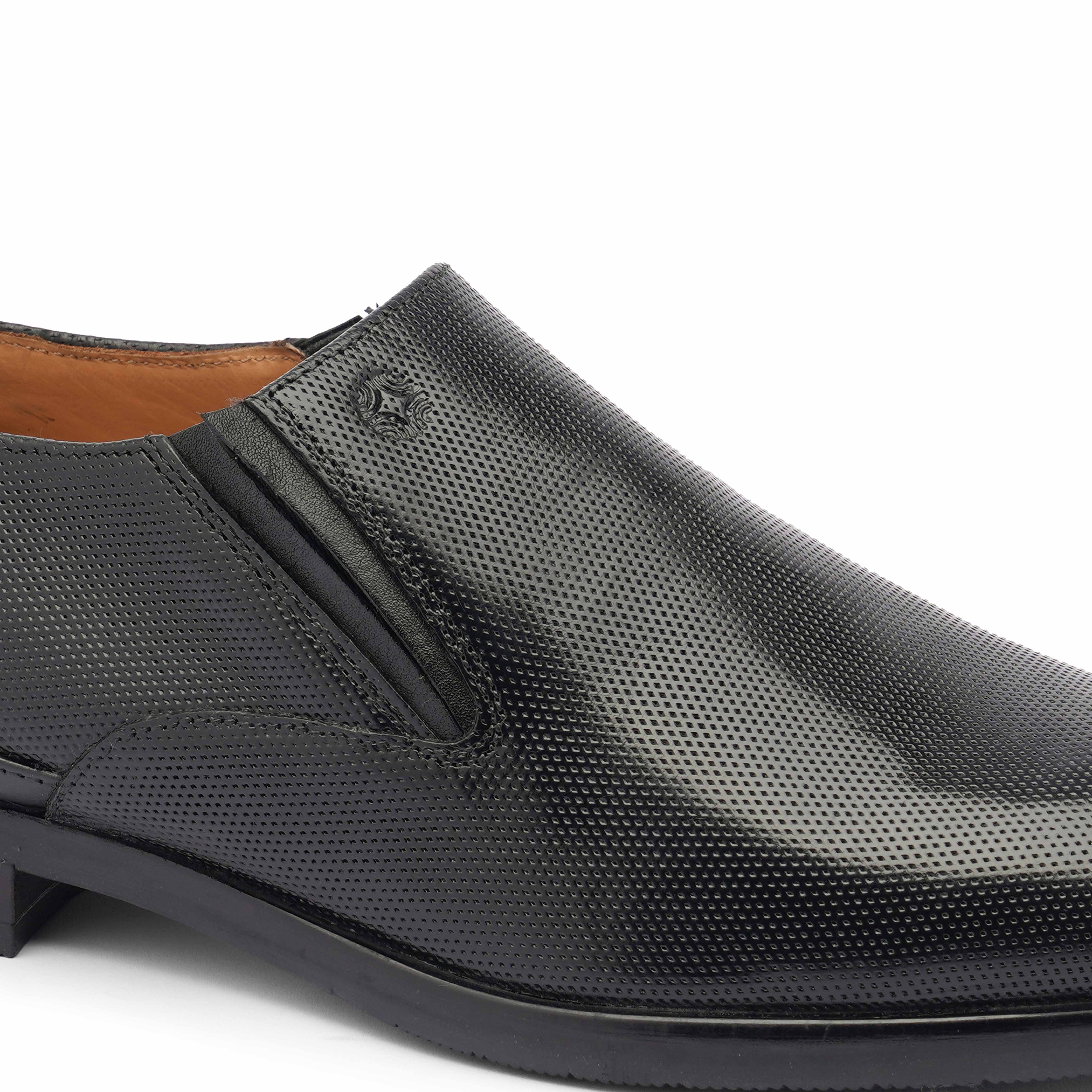 The Newyork Ruosh Men Black Formal Slip-On