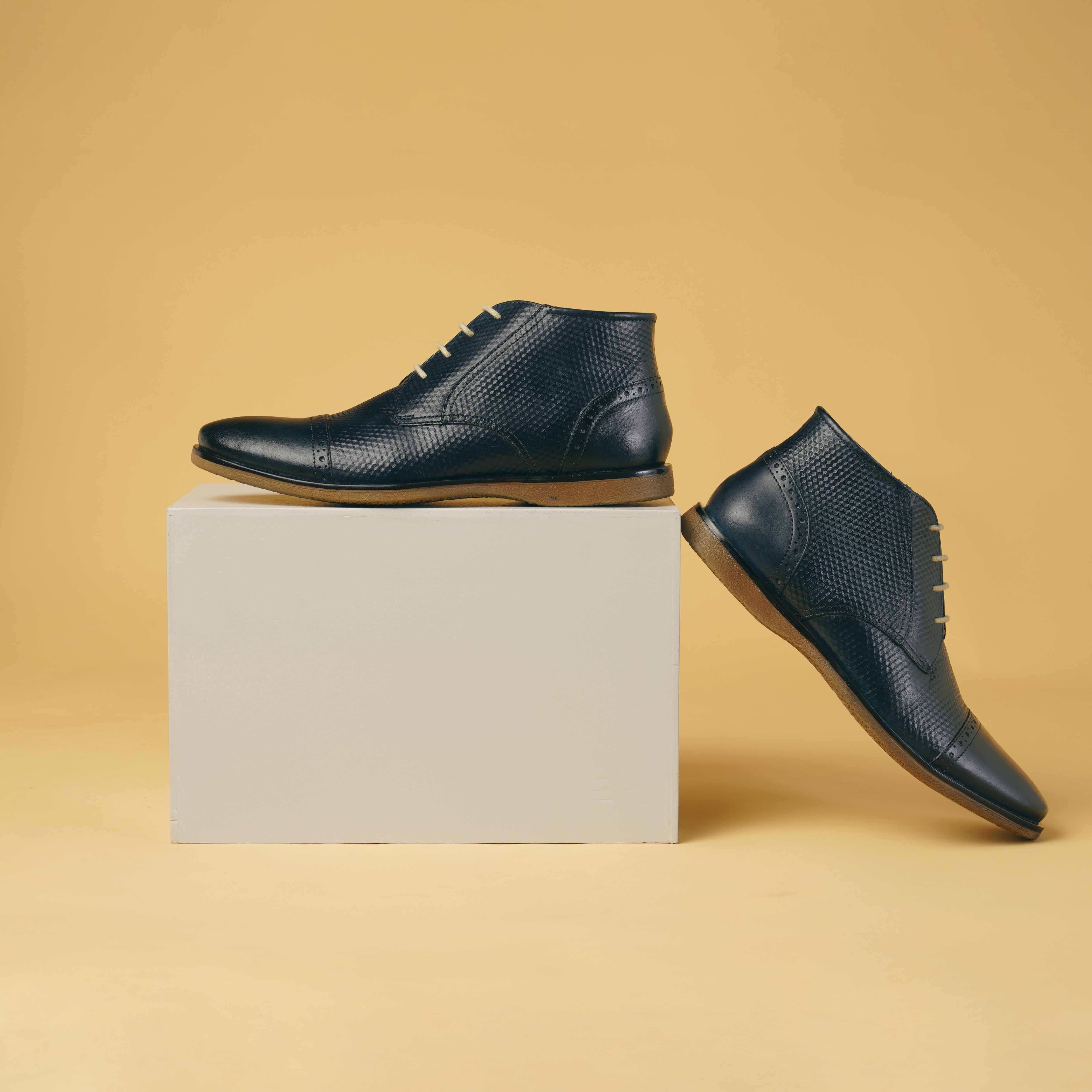 The Venice Ruosh Men Navy Ankle Chukka Boot