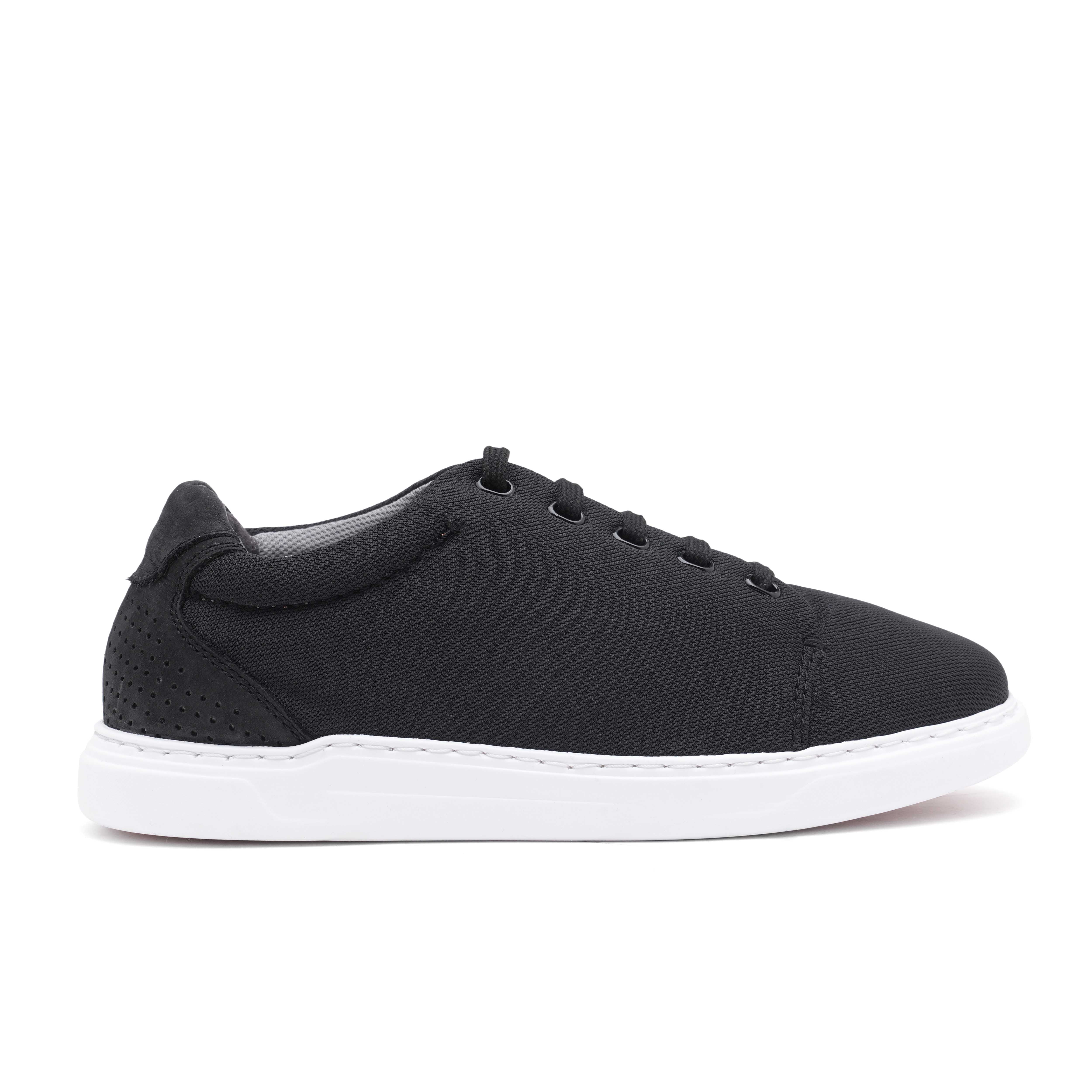 The Ruth Ruosh Men Black Casual Sneaker
