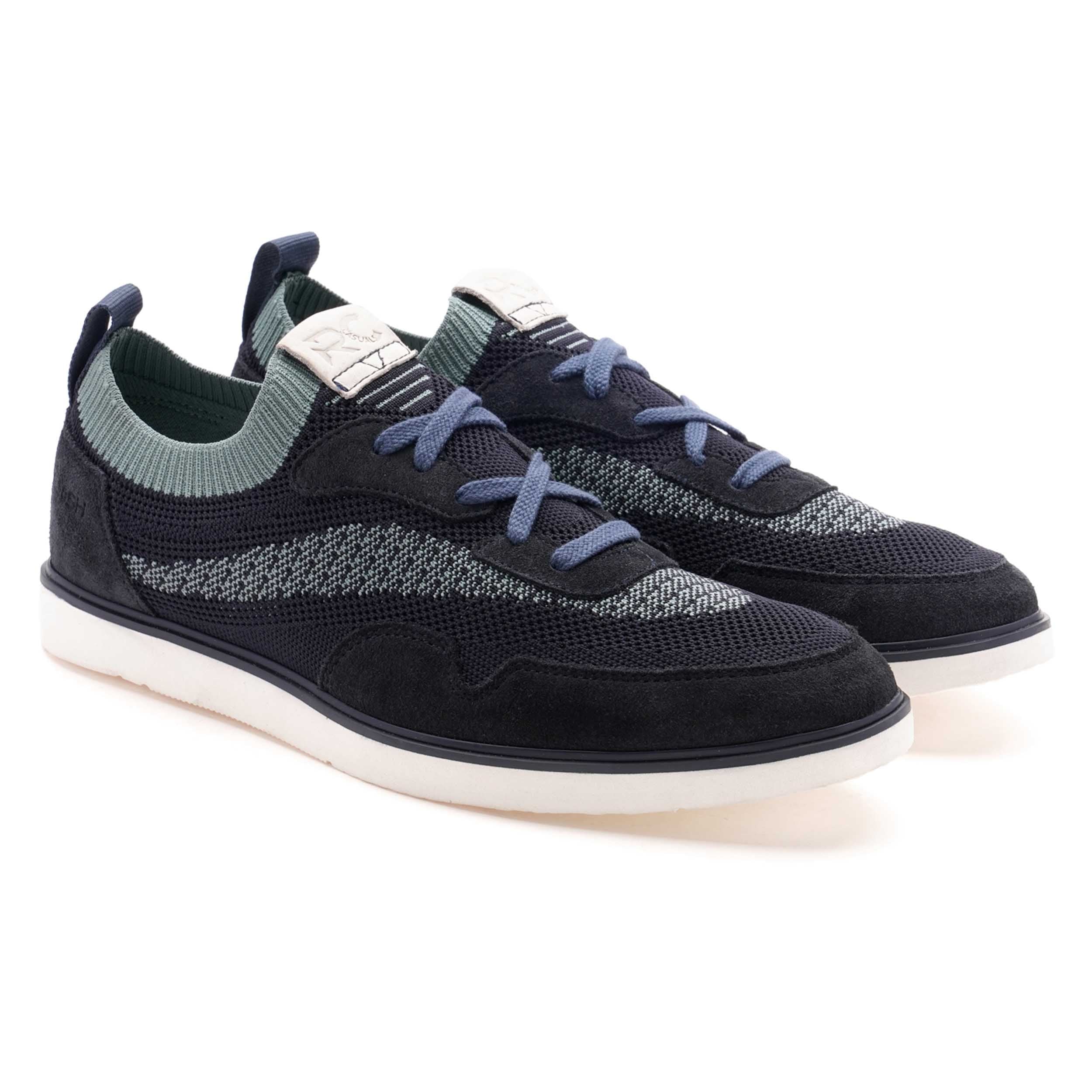 The Gladwin Ruosh Men Blue Casual Sneaker
