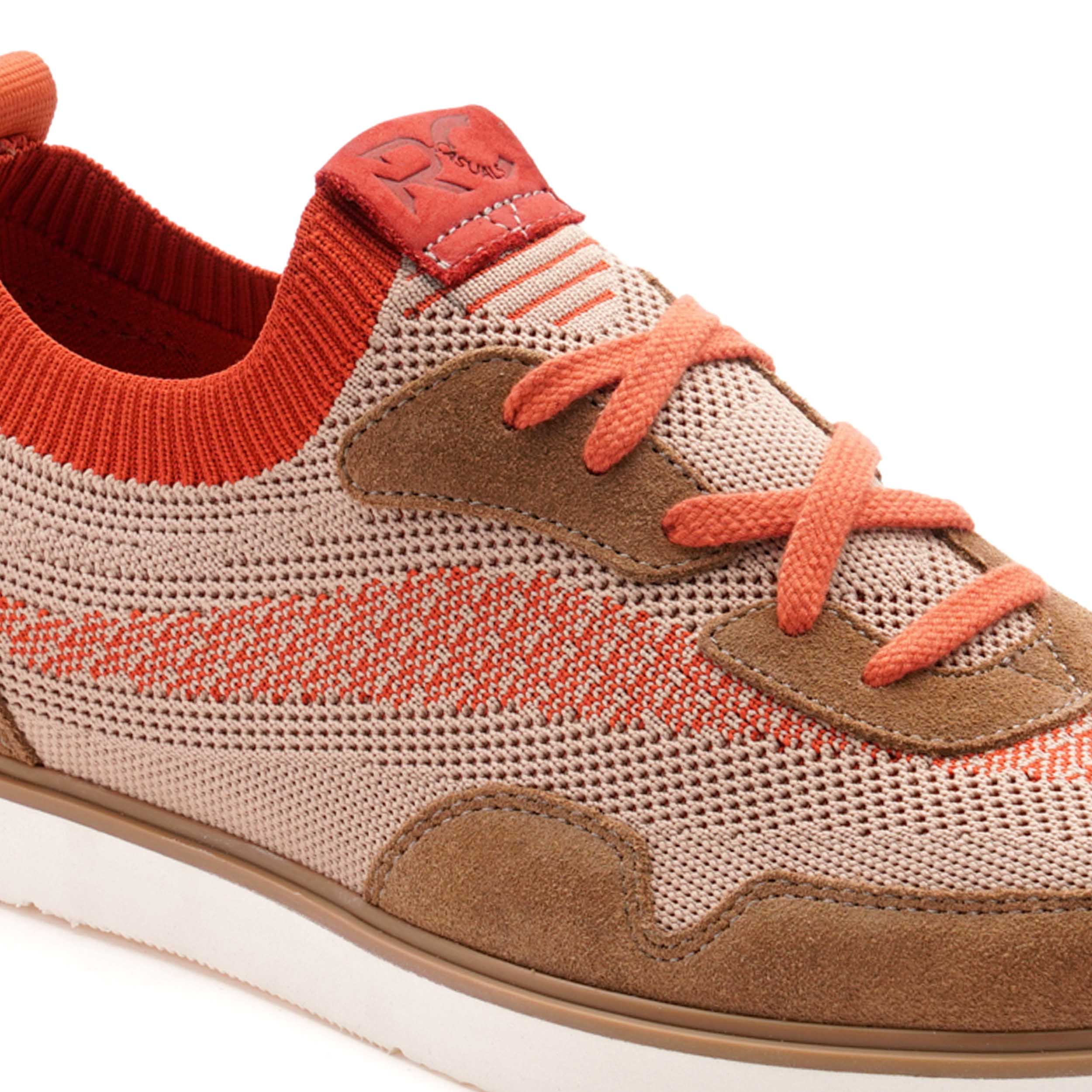 The Gladwin Ruosh Men Red Casual Sneaker