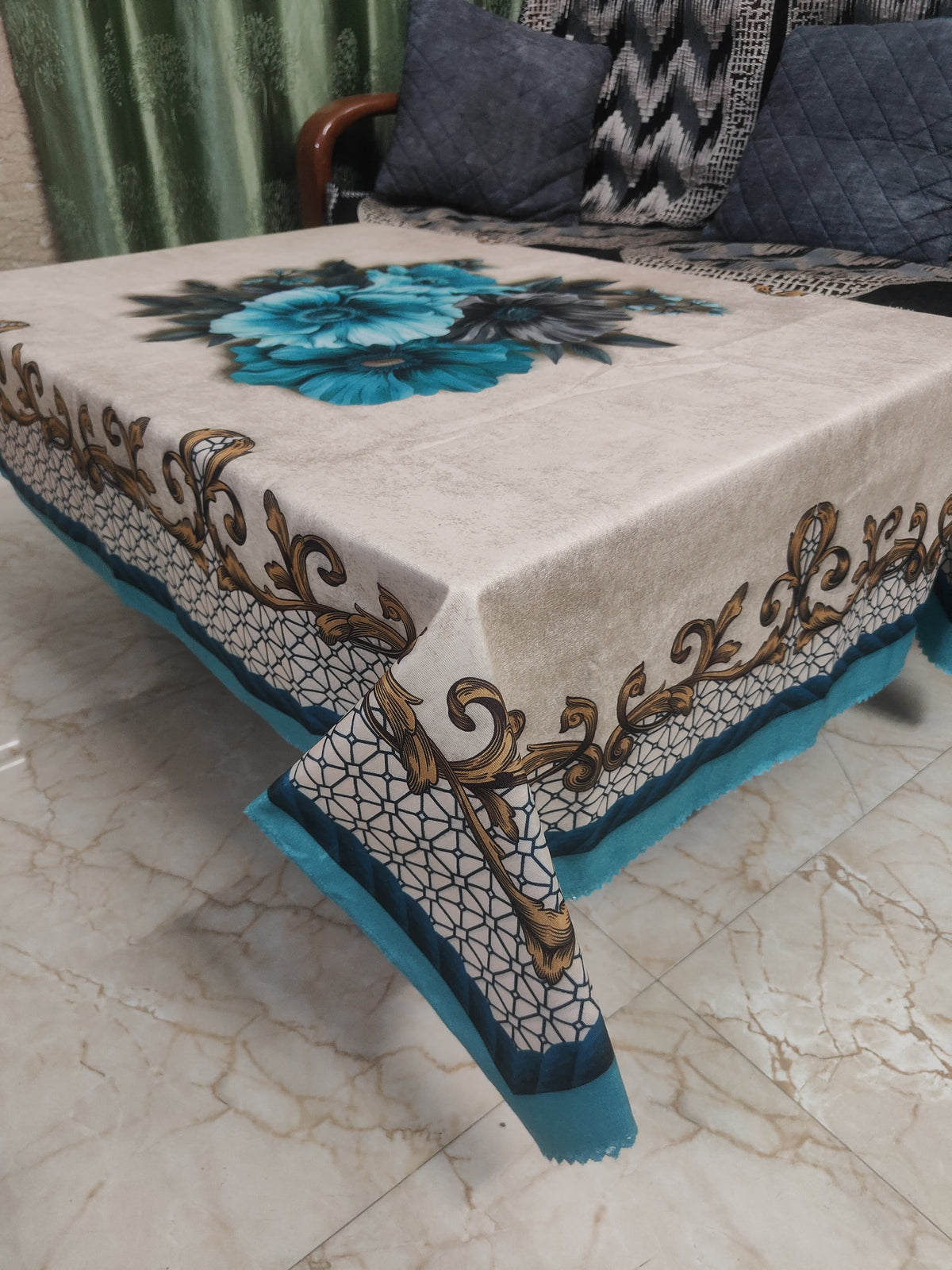 Blue Daisy printed cotton table cover in blue - image 6