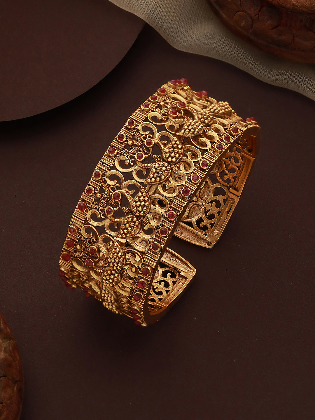 Gold-Toned & Red Handcrafted Gold-Plated Bangle-Style Bracelet