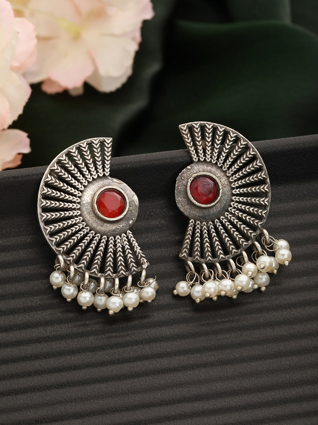 Red & Oxidised Silver-Toned Contemporary Studs Earrings