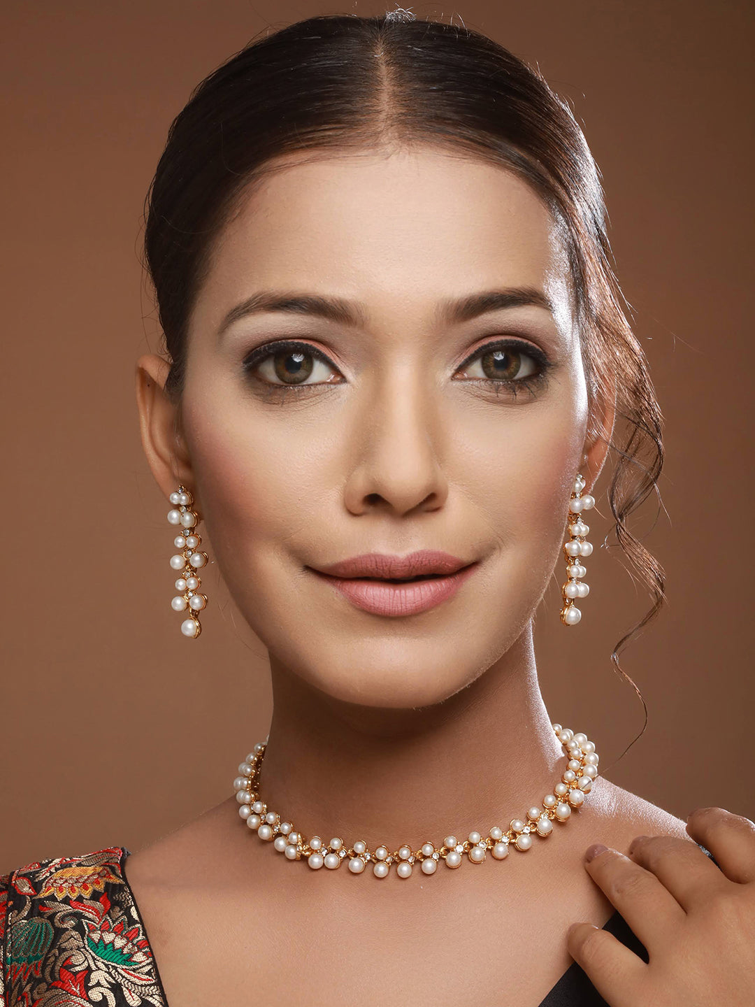 Gold-Plated Stone-Studded & Pearl Beaded Jewellery Set