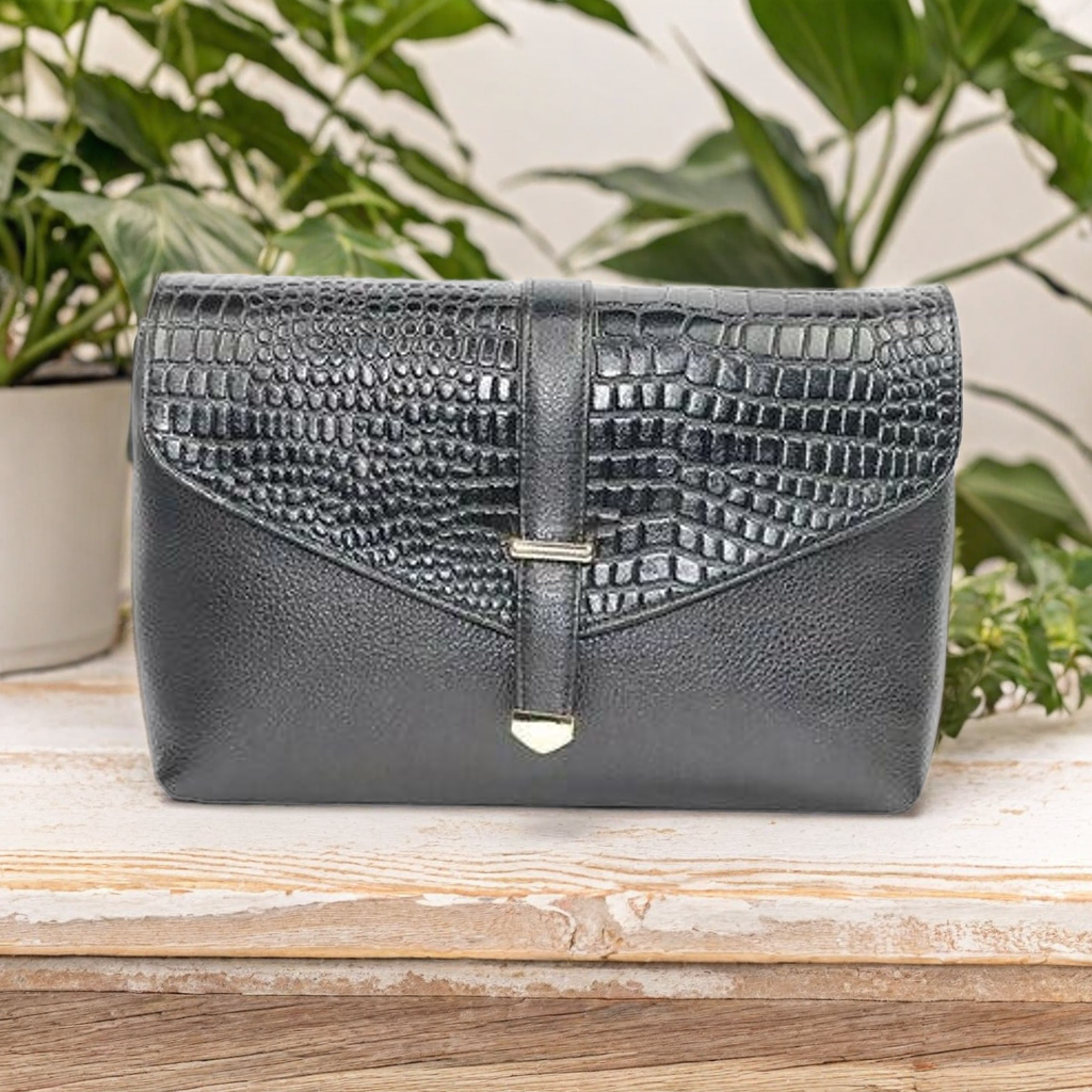 Croc-Texture PU Leather Sling Bag – Chic & Stylish Shoulder Bag (Black)