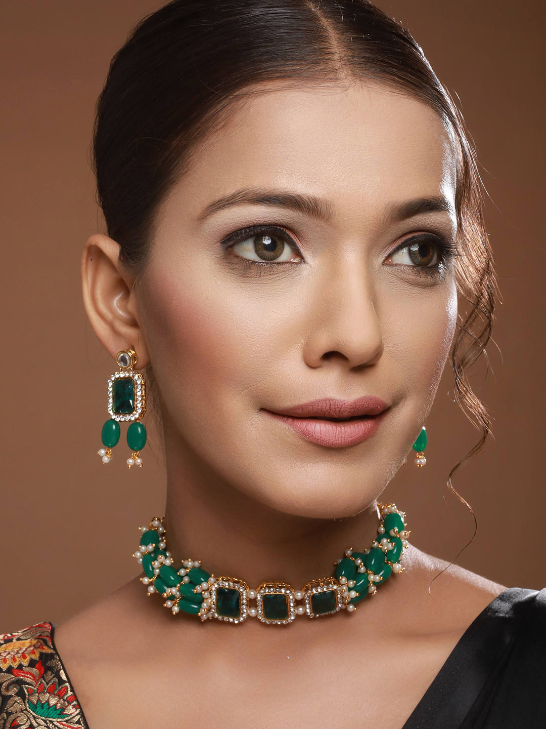 Gold-Plated Stone-Studded & Pearl Beaded Jewellery Set