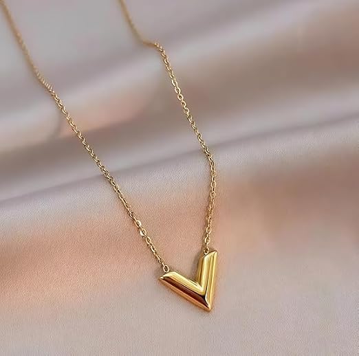 Essential Fashion Chain for Women – additional view
