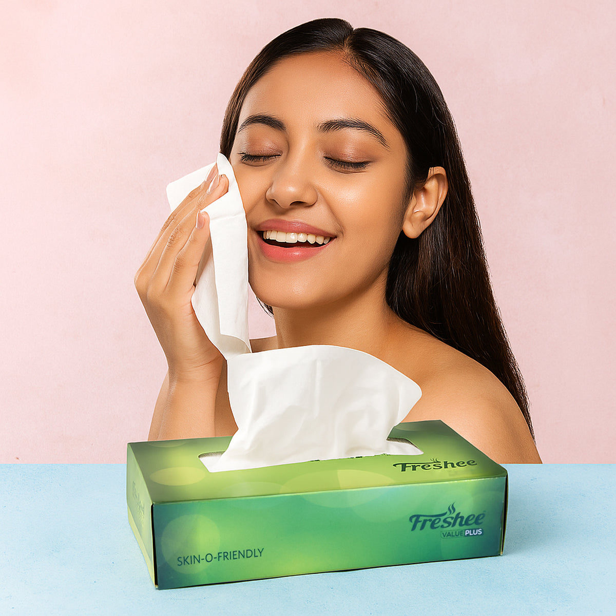 Freshee Premium Skin-friendly Facial Tissues  Soft, Lint-Free, Hypoallergenic Face & Makeup Wipes  100 Pc Box (18 X 20 Cm)
