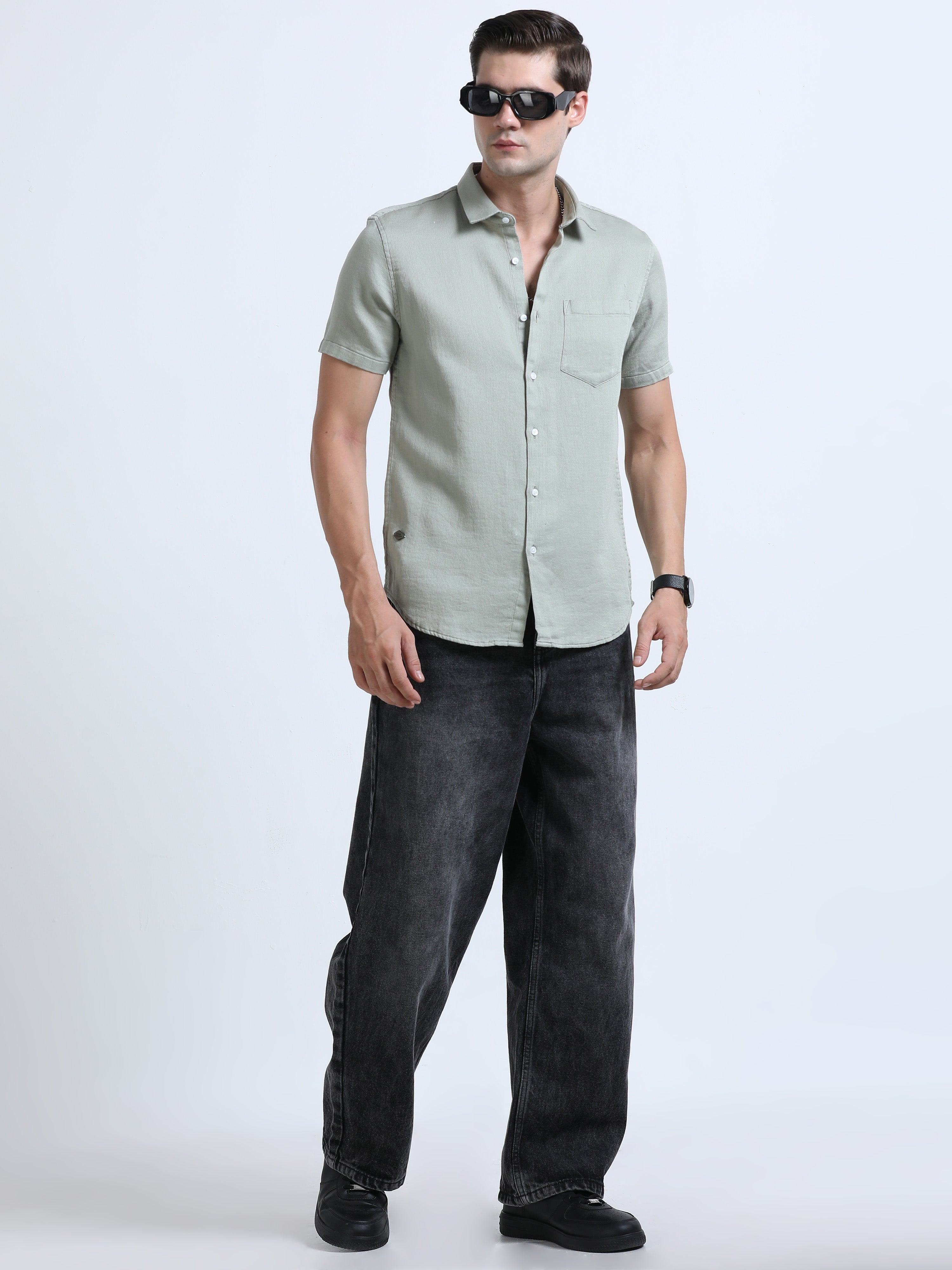 Men's Light Grey Slim Fit Dobby Half Sleeve Casual Shirt