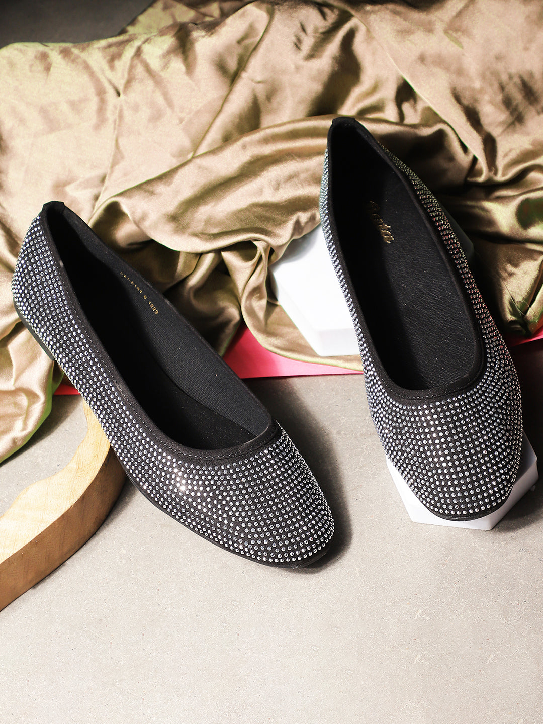 Bata Women Black Casual Ballet Flat - Black - View 6