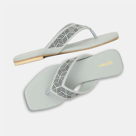 Bata Women Turquoise Blue Casual Thong Flats