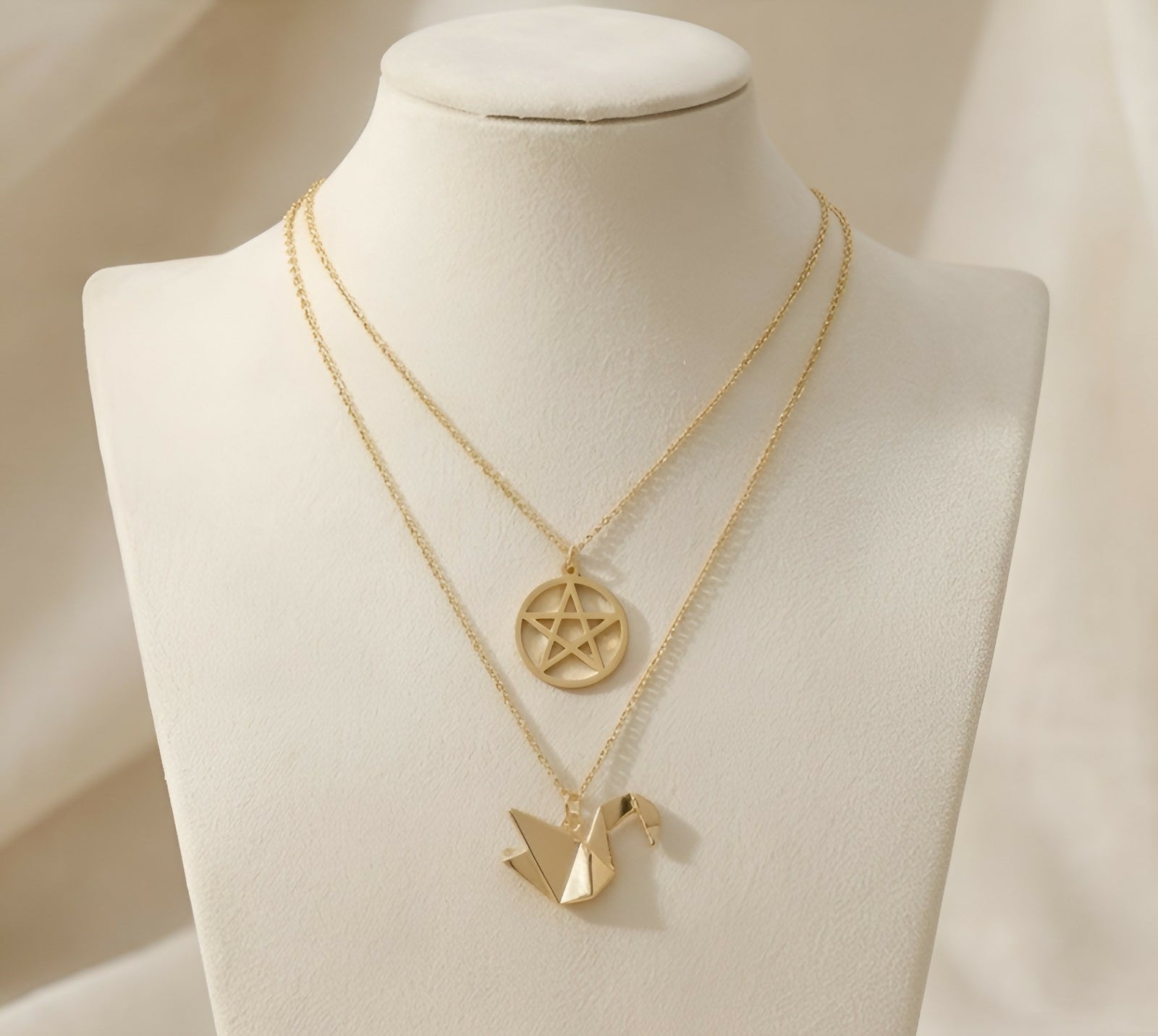 Gold-Plated Layered Necklace Set with Swan & Star Pendants pinapes