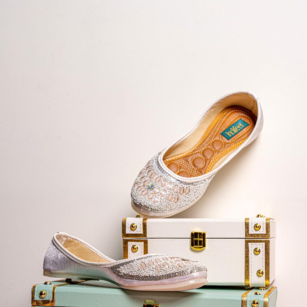 Indifeet Jutti for Women - Silver - Image 2