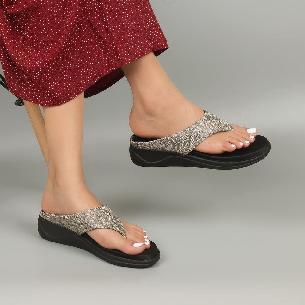 Indifeet Stylish Platform Heel Thong Sandals - Copper - View 3